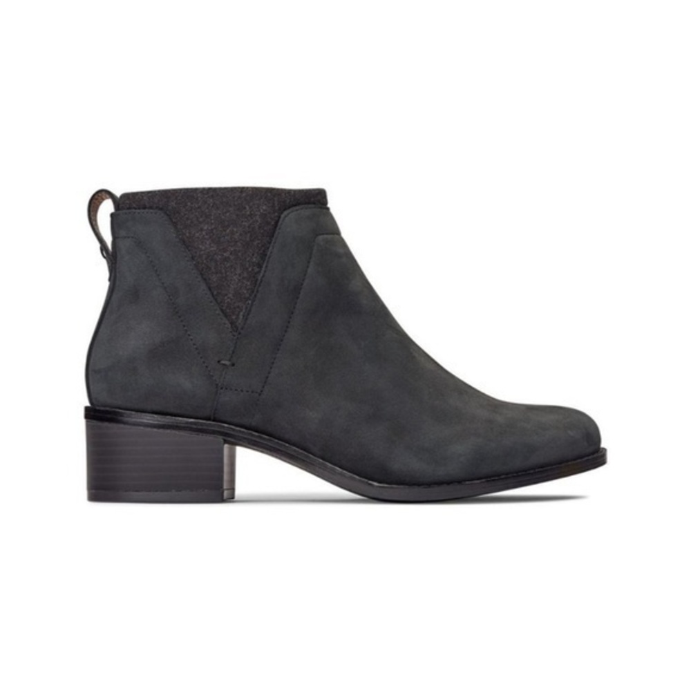 NEW Vionic Joslyn Black Boots Booties Leather
SZ 6 Comfort Orthotic Support